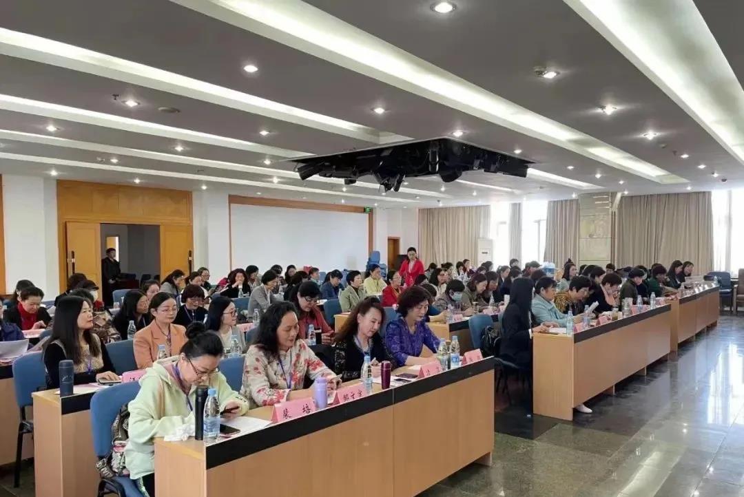 安徽省女书法家协会第三次会员代表大会在合肥召开(图4) 安徽省女书法家协会第三次会员代表大会在合肥召开(图4)